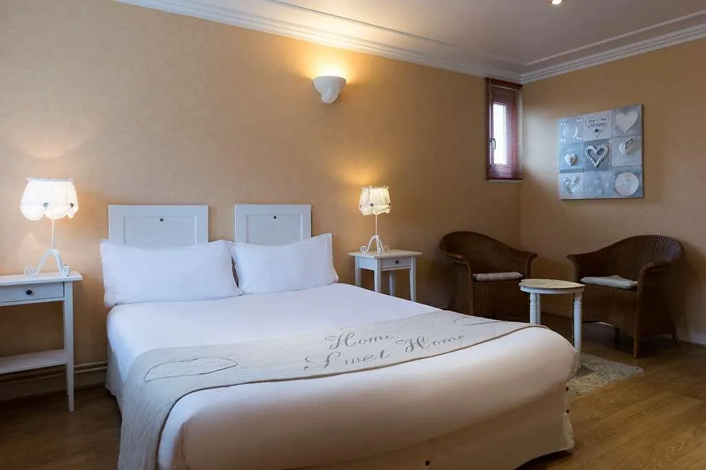 Auberge La Tomette Vitrac  Hotel Vitrac (Cantal)
